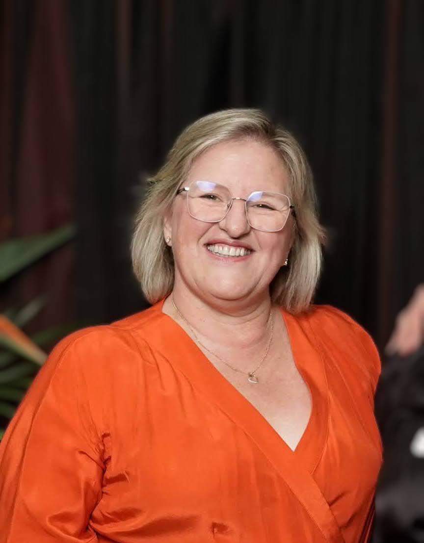 Prof. Ana Márcia Debiasi Duarte